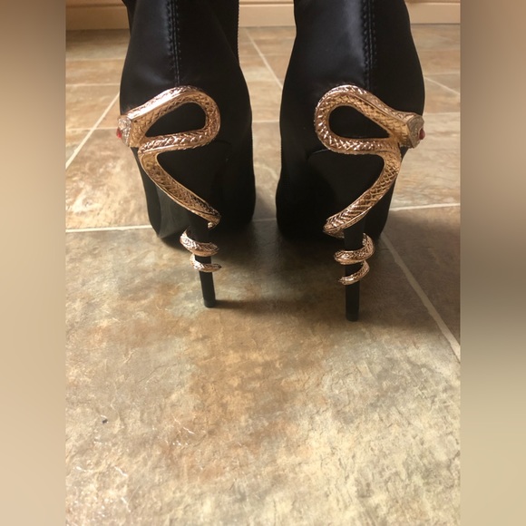 AZALEA WANG QUEEN of KINGS STILETTO BOOTIES SIZE: 9.0 - Picture 4 of 13